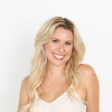 Headshot of Madison Reiki practitioner Alison Papazois